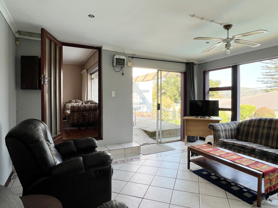 4 Bedroom Property for Sale in Kenridge Western Cape